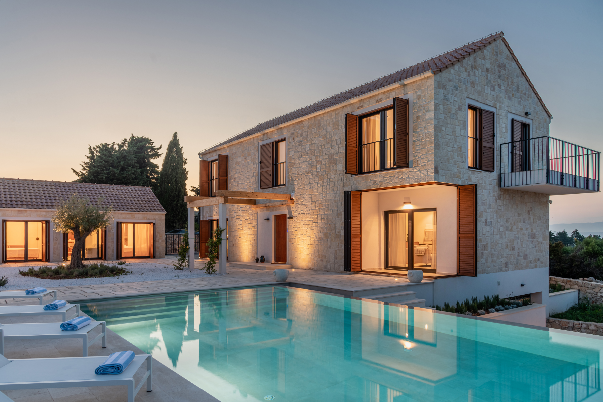 Luxury Villas & Padel